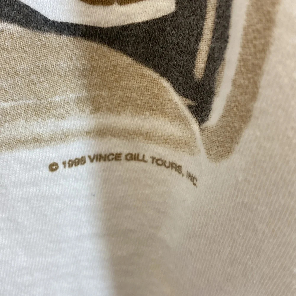 Vintage 1998 Vince Gill Tour T-Shirt Men Size OS Ivory Graphic Tee Country Music - Picture 2 of 10